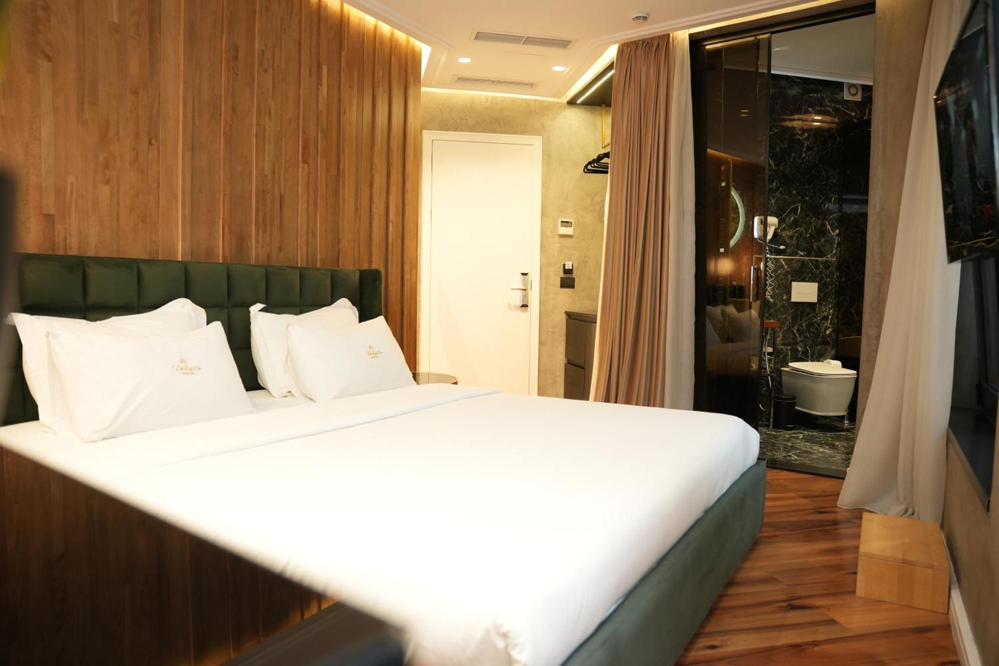 La Suite Boutique Hotel Tirana Exterior foto
