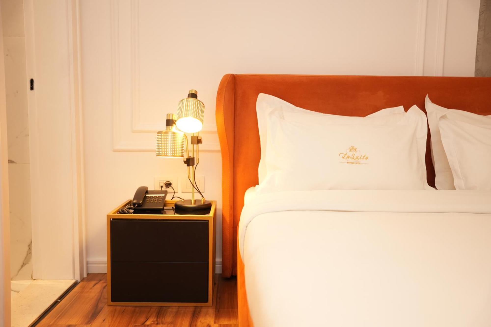 La Suite Boutique Hotel Tirana Exterior foto