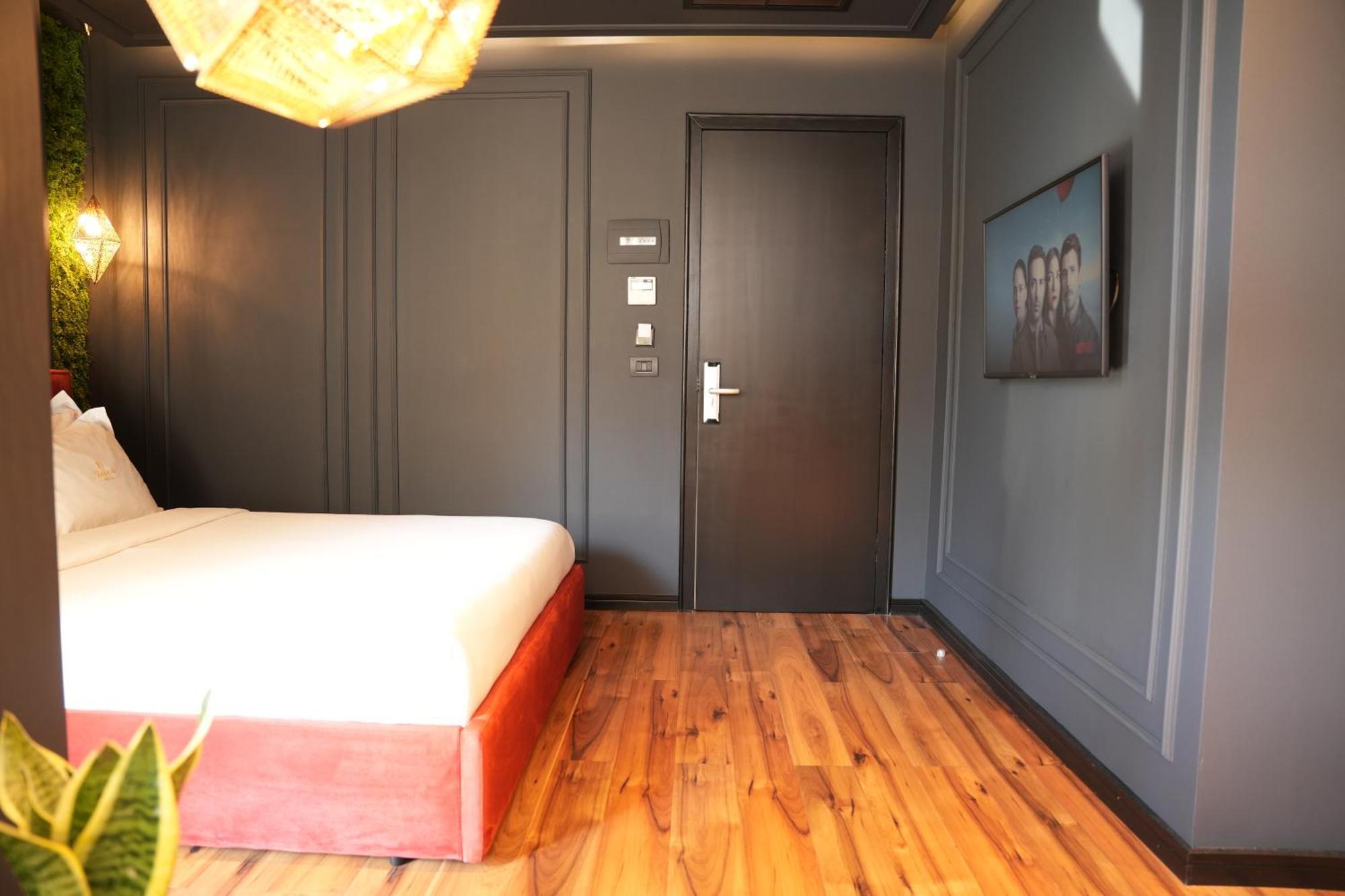 La Suite Boutique Hotel Tirana Exterior foto